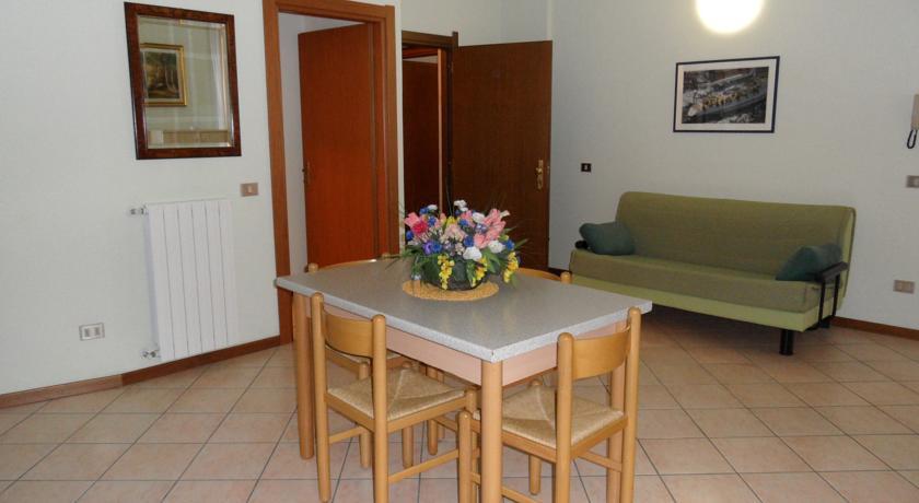 Casa Vacanze Touring Вербания Екстериор снимка