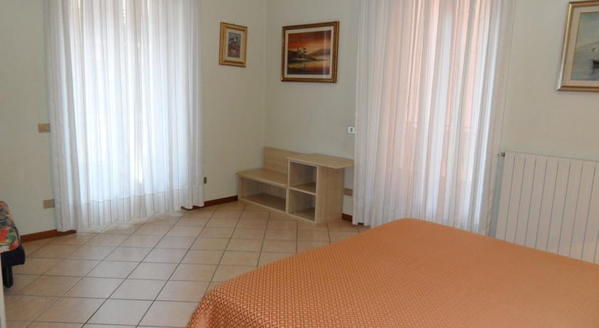 Casa Vacanze Touring Вербания Екстериор снимка